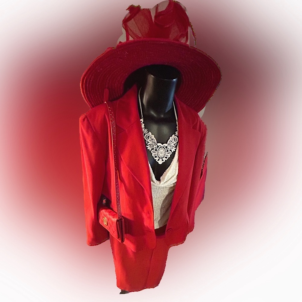 Red 2pc skirt suit